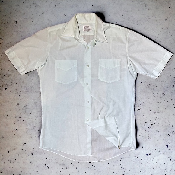 Vintage light pastel blue Montgomery Wards short sleeve button down sheer - Picture 1 of 4